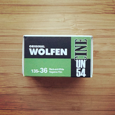 WOLFEN UN54